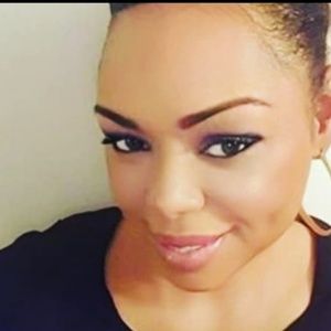 Meet your Posher, Odalis